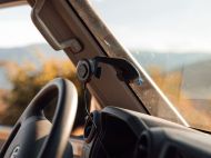 QUAD LOCK Windscreen/Dash Car Mount phone holder