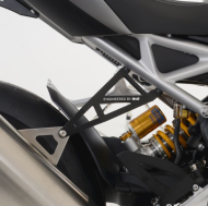 Κιτ πλάκας κάλυψης πίσω μαρσπιέ R&G RACING & βάσεις εξάτμισης ασημί - Triumph Speed Triple RS/RR