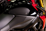 R&G RACING Eazi-Grip Pro Tank Traction Pads Set - Black Suzuki GSX-S 1000